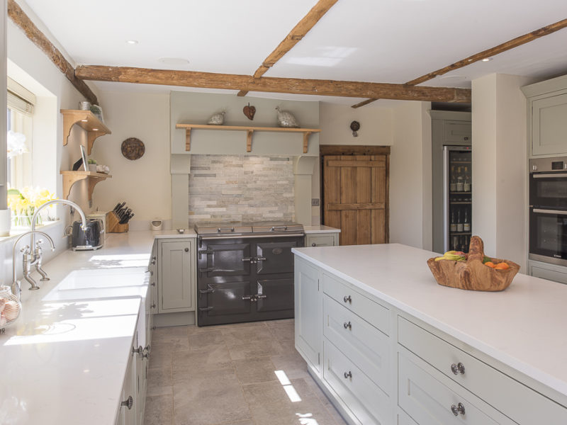 farmhouse kitchen with range cooker